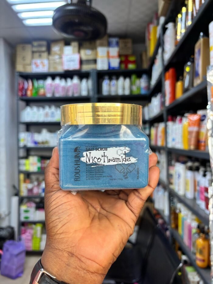 Roushun Face & Body Salt Scrub Nicotinamide (750g) - Image 1