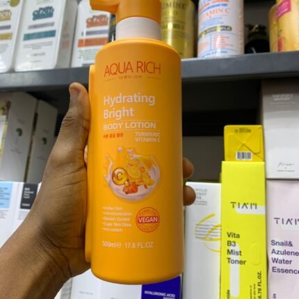 Aqua Rich Hydrating Bright Body Lotion (Tumeric & Vitamin c)500ml