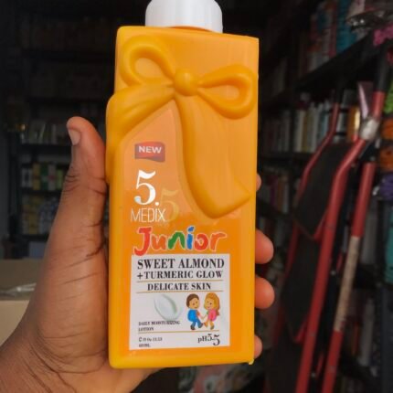Medix 5.5 Junior Sweet Almond + Tumeric Glow Daily Moisturizing Lotion 400ml