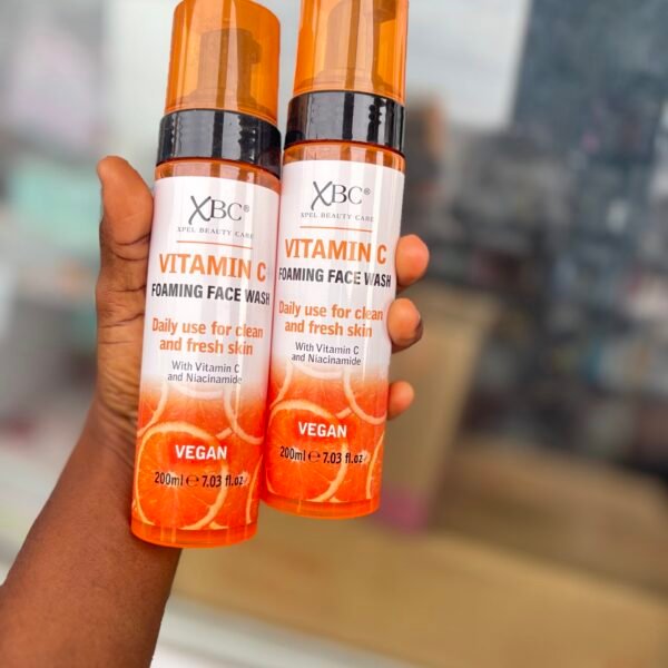 Xbc Vitamin C foaming face wash 200ml