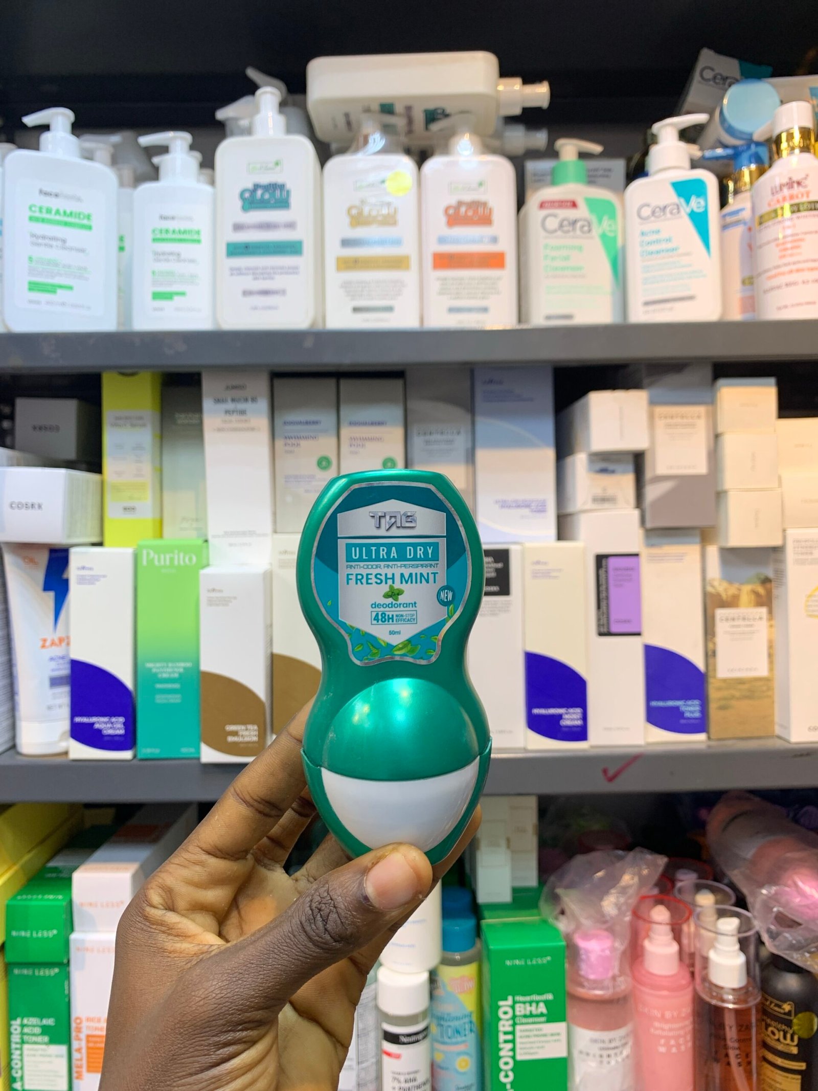 img_5902 Tag ultra dry fresh mint deodorant - Image 1