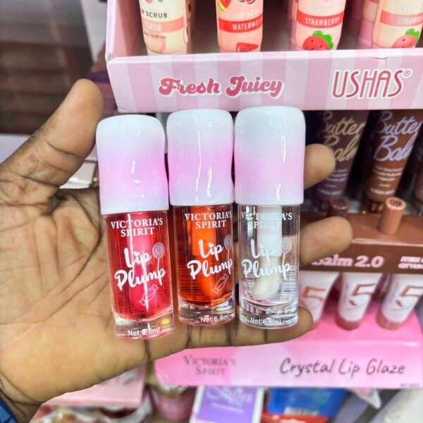 Victoria’s lip plump lip oil