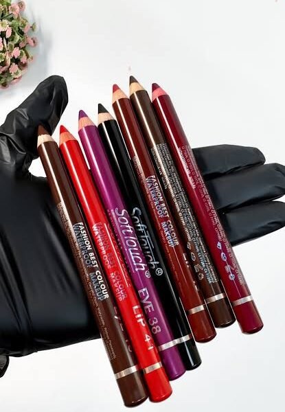 Soft touch lip liner | color 18